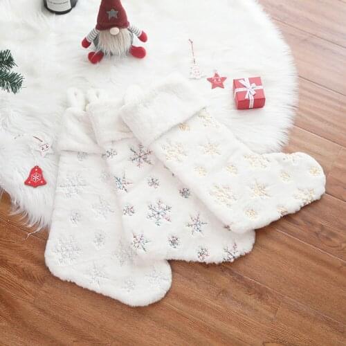 2019 Christmas Stockings White Embroidered Mini Sock Candy Gift Bag Xmas Tree Hanging Pandents Xmas New Years Decoration