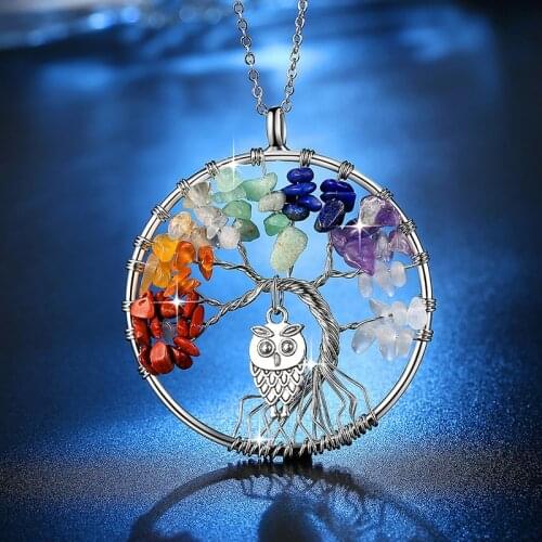 Owl Pendant Women Necklace Colorful Crystal Crushed Stone Life Tree Necklace Beautiful Colorful Fashion Glamour Clavicle Chain