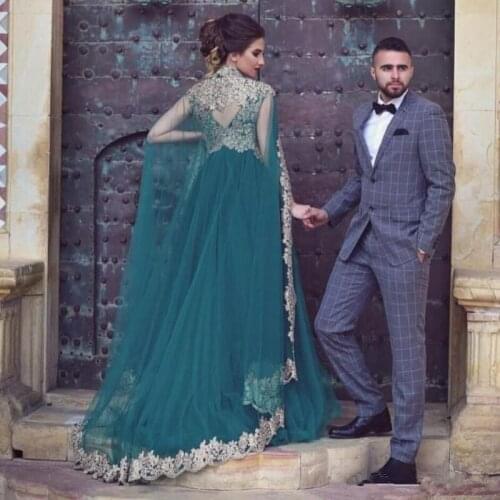 Abiye Dubai golden Lace Long Evening Dresses 2019 With Detachable cloak Vestidos de fiesta Prom Gowns
