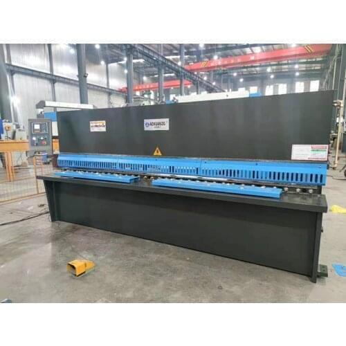 Carbon Steel Sheet Hydraulic Shearing Machine with E21S Controller, Model 8 x 2500 MM Metal Plate Guillotine Cutter in Low Price