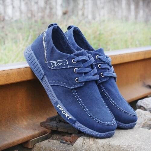Voesnees Men's Slip-ons