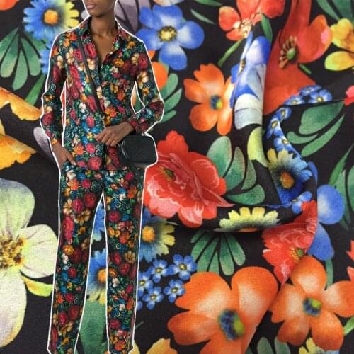 148 cm Wide Printed Skirt Fabric Processing Korean Polyester Cloth Spring Summer Black Bottom Hand-painted Squandering Material