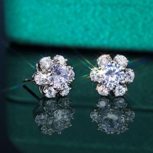 Huitan Simple Design Flower Shaped Women Stud Earrings Brilliant Cubic Zirconia Elegant Accessories Versatile Timeless Earrings