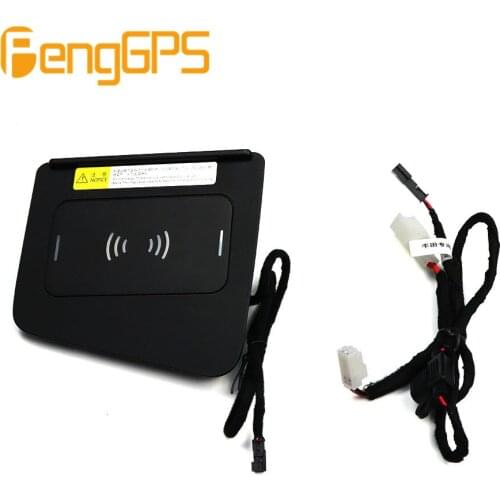 Qi Car wireless charger for TOYOTA Highlander 2015-2018 For iPhone Xs Max X XR Samsung S10 S9 Infrared Fast Phone Holder