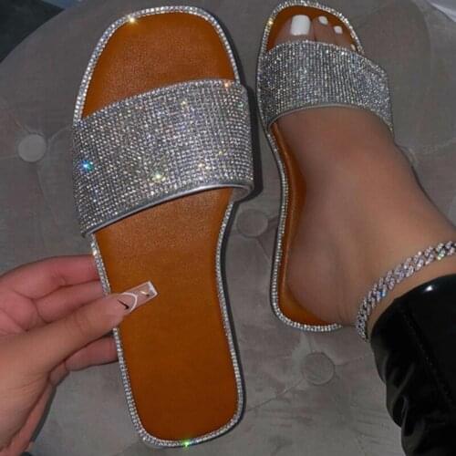 Women Shiny Crystal Slippers Ladies Square Toe Leisure Flat Female Casual Rhinestone Slides Woman Beach Shoes Flat Plus Size
