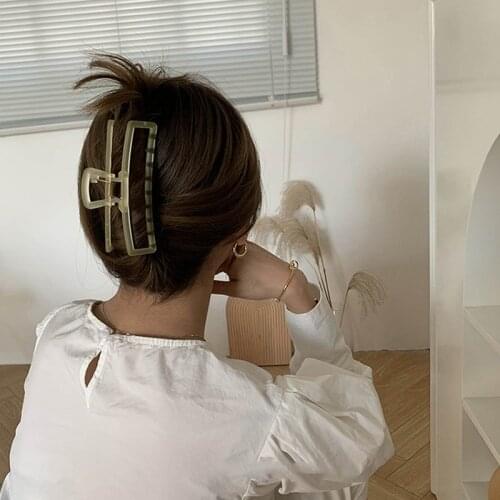 1PC Korean Solid Large Hair Claws Elegant Acrylic Hairpins Barrette Crab Hair Clips Headwear for Women Girls Hair Accessories