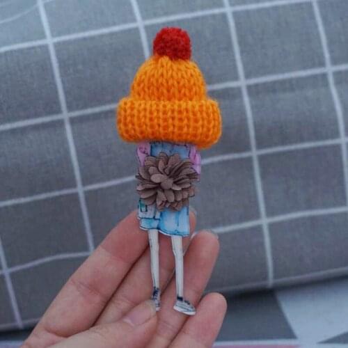 Woman cute badges on backpack kawaii Acrylic Brooches Pin with wool hat pin badge Broĉo