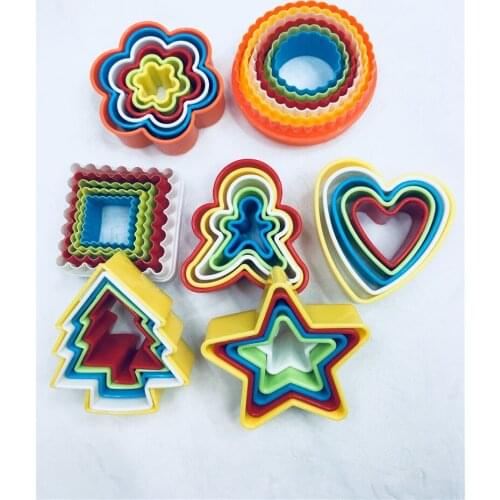 Baking mold 5-6 sets of plastic biscuit mold Cake Mousse ring Vegetable cutting Cookie plum mold