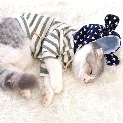 Pet clothes cat clothes, kitten autumn and winter two-color striped hooded warm soft sweater, cat clothes S-XL