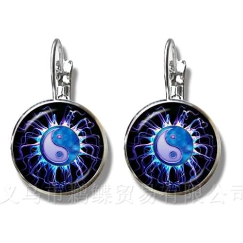 Vintage Yin Yang Earrings Black White Cross Tai Ji Jewelry Glass Cabochon Silver Plated Stud Earrings Yin Yang Women Girls