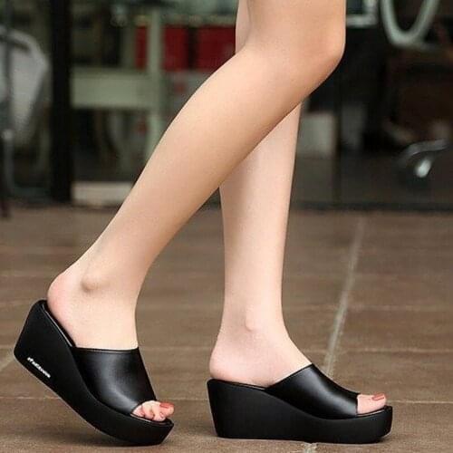 Hot Sale Women shoes Summer Fashion PU leather Leisure shoes women platform wedges Fish Mouth Sandal Thick Bottom Slippers