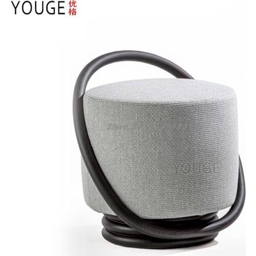 Creative modern minimalist bedroom dressing stool makeup stool living room solid wood stool sofa stool model room decorative sto