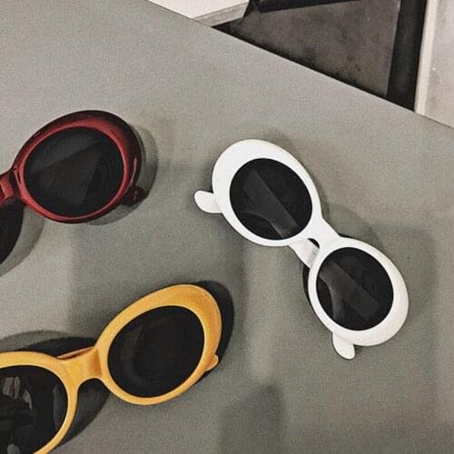 Women Fashion Summer Sunglasses Bold Retro Oval Thick Frame Sunglasses Clout Goggles UV Protection Glasses Round Lens