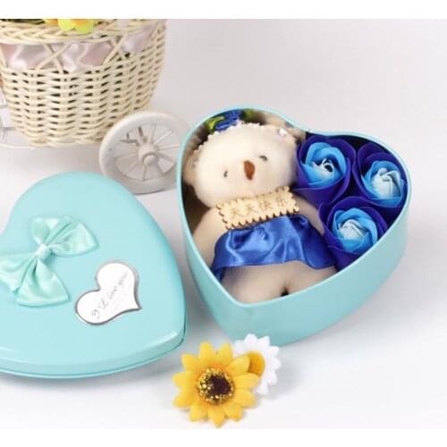 Scented Rose Flower Petal Heart Shape Gift Box With Bear Bath Body Soap Gift 3Pcs