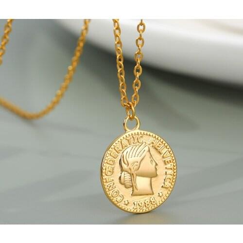 Simple Vintage Carved Coin Choker Necklace For Women Fashion Gold Color Figur Medallion Pendant Long Necklaces Boho Jewelry
