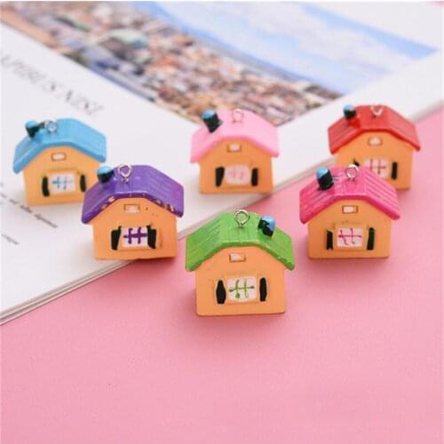 Julie Wang 5PCS Resin Cartoon House Charms Random Mixed Colors Keychain Jewelry Making Accessory Home Decor