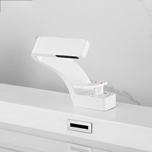 Bathroom Deck Mounted Basin Faucet Black Sink Tap Single Hole Water Tap Hot And Cold Mitigeur Salle De Bain Mixer Faucet