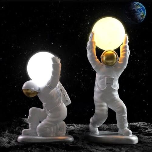 Nordic Resin Spaceman Moon Night Light Ornaments Store Hotel Table Sculpture Decoration Home Bedroom Desktop Accessories Crafts