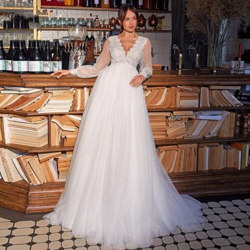 A Line Tulle Wedding Dress Elegant Long Sleeve V Neck Lace Appliqued Sweep Train Robe De Mariee Bridal Gown 2021 Backless