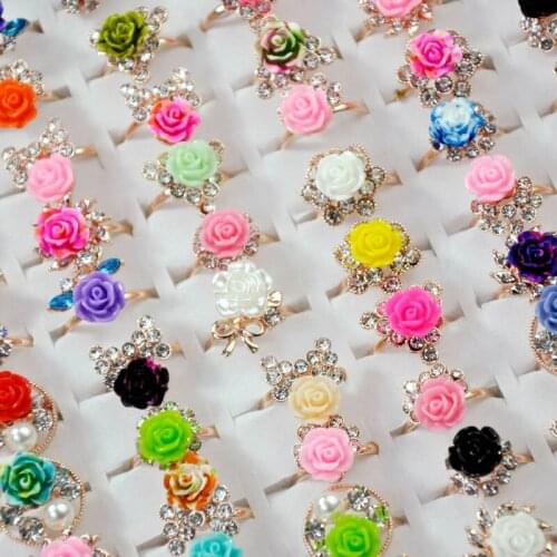 10Pcs New Fashion Cute Resin Flowers Women Girls Ring Feminine Jewelry LR4065