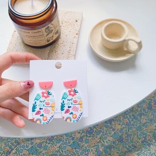 Cute Cartoon Flower Graffiti Oval Shaped Acrylic Drop Earrings for Women Fashion Korean Style Dangle Jewelry MS310
