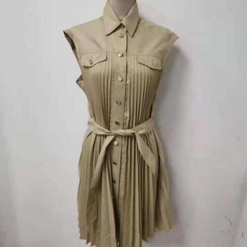 2021 New Women Sleeveless Mini Pleated Dress Turn Down Collar Sleeveless Ladies Single-Breasted Short Robe with Sashes