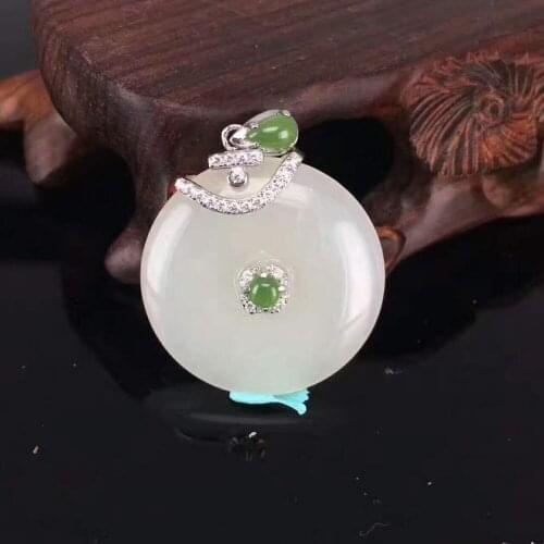 Natural and Tian Bai yu buckles, pendants, female models, Jasper, diamond, 925 silver inlay and jade necklace