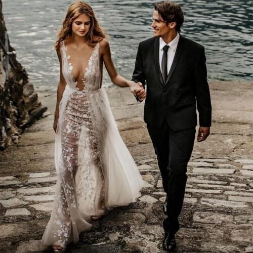 A Line Deep V Neck Wedding Dress See Thru Lace Applique Bohemian Bridal Gowns Sexy Backless vestido de novia