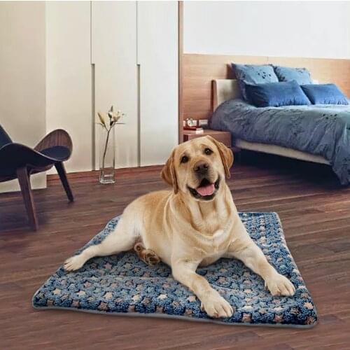 Soft Flannel Dog Cat Mat Winter Warm Thick Dog Bed Mat Sofa Star Print Mat Cushion for Small Medium Large Dogs Cat Labrador