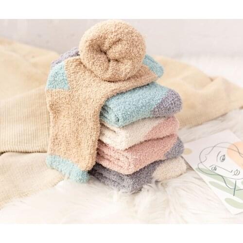 Woman Floor Socks For Lord Winter Sleeping Crescent Socks Hosiery Socks Fluffy Elastic Soft Coral Fleece Girl 's Socks 1Pair
