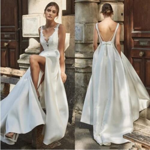 Plus Size Wedding Dress Deep V-Neck High Slit Satin Appliqued 2021 Open Back Bow Formal Party Beach Bridal Gowns Custom Made