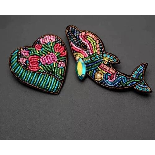 3D Handmade embroidery beaded color heart dolphin sequins patch DIY applique for Coat Trousers Bag Indian silk Brooch