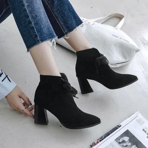Pointy Korean chunky heels and all kinds of big size 40 Martin boots 41-43 short boots womens simple lace up bow high heels