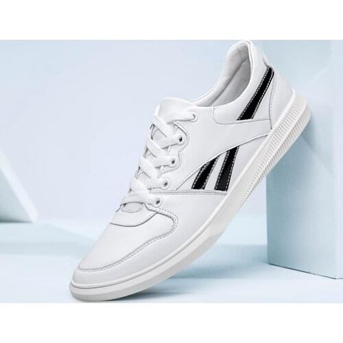 Genuine Leather Men Casual Shoes Lace-up Basic White Sneakers Comfortable Mens Shoes Fashion Male Walking Leather Luxury Flats