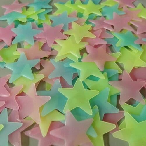 100pcs four color Luminous Wall Stickers Glow In The Dark Stars Sticker Decals for Kids Baby rooms Colorful Fluorescent Stickers