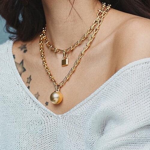 Ins high-end personality fashionable light luxury thick chain necklace niche double-layer horseshoe ball lock sweater chain
