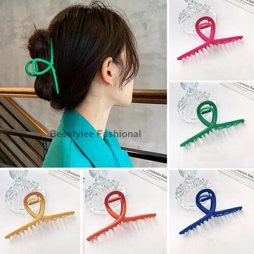 New Metal Hair Claws Chic Cross Hair Clips Barrettes Geometry Hairpins Hairgrip Woman Girls Ornaments Crab Hair Accessories Gift