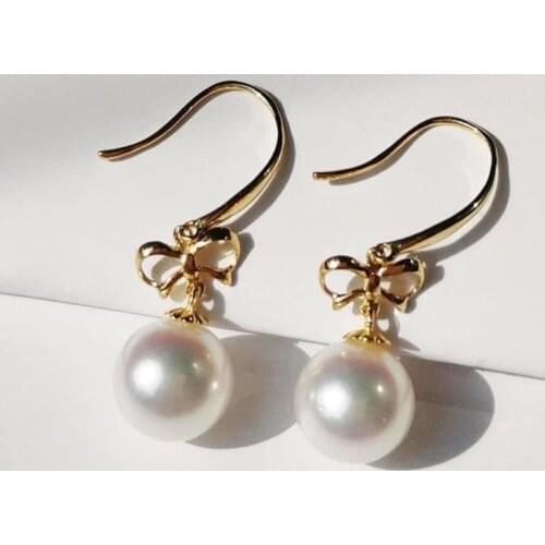 Gorgeous pair of 10-11mm round south sea white earring 14K