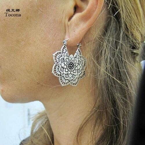 Tocona Vintage Antique Gold Silver Color Lotus Flower Metal Drop Dangle Earrings Punk Alloy Earring for Women Jewelry 5123