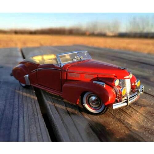 Diecast 1/32Scale Sedan 62Classic Car 1940 Antique Vehicle Alloy Model Collection Decoration Ornaments Boy Gift Display HotToys