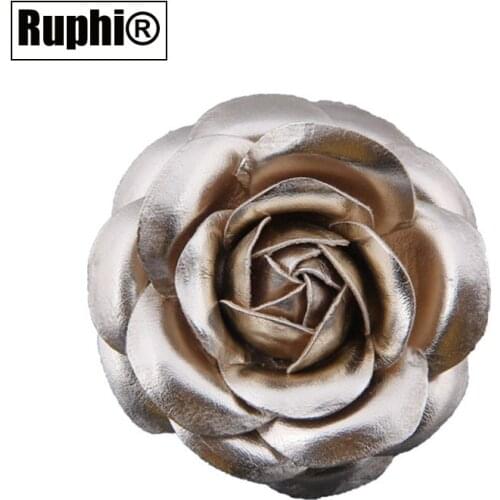 Vintage Handmade PU Leather Camellia Flower Brooch Boutonniere Lapel Pin Jewelry Brooches Corsage Gifts for Women Accessories