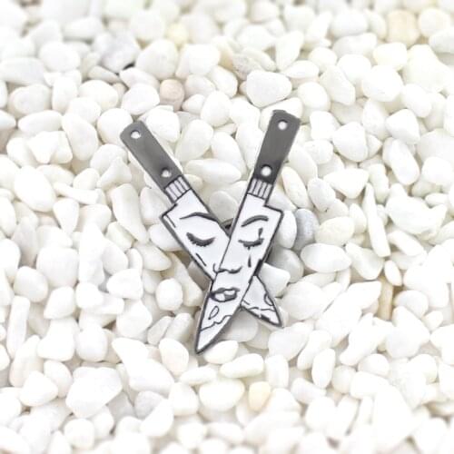 Crying Knives Pin personality Dagger brooch Double knife cross stitching into girl face crying Creative lapel badge