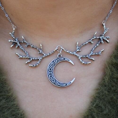 Antique Silver Celtics Crescent Moon Pendant Necklace Retro Wiccan Pagan Necklace Jewelry