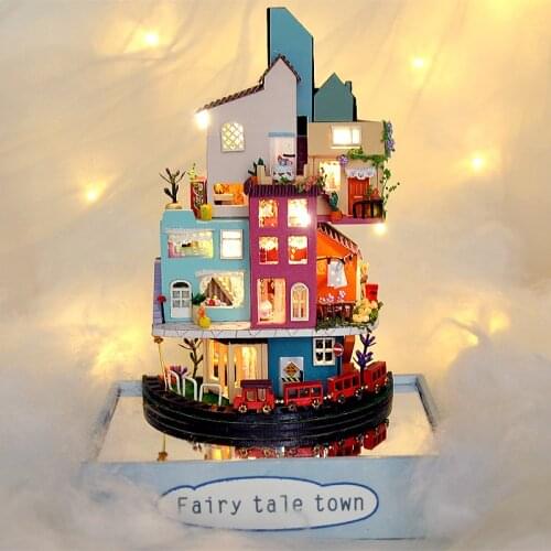 Doll House With Dust Cover Case Furniture Diy Miniature Wooden Miniaturas Dollhouse Toys for Children Birthday Gift TC2