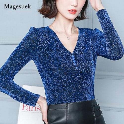Bright Silk Elastic Slim Blouse Women 2021 Autumn Winter New Long Sleeve Tops Pearl Leopard V-neck Bottomed T-shirt Blusa 16739