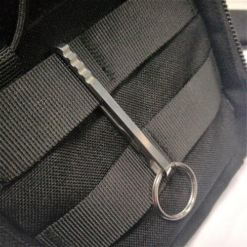 Key Chain Clip EDC Camping Stainless Steel Rattlesnake Hanging Buckle Keychain Quickdraw Key Ring Tool Multi Function Tool