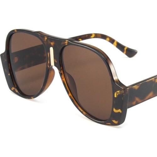 2021 New Trendy Oversized Frame Women Fashion Sunglasses Men Retro Plastic Glasses Classic Design Brand Luxury Mirror Uv400