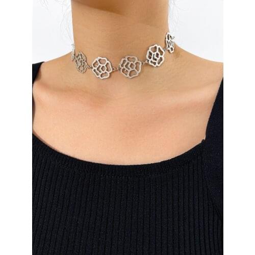 Metal Silver Color Flower Rose Necklace for Women Trendy Punk Choker Chain Around the Neck Teen Couple Gift Jewelry Accessories