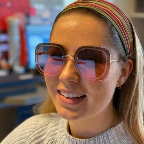 2021 New Fashion Big Frame Square Sunglasses Women Vintage Metal Rimless Sun Glasses Female Gradient Shades Men Punk Oculos