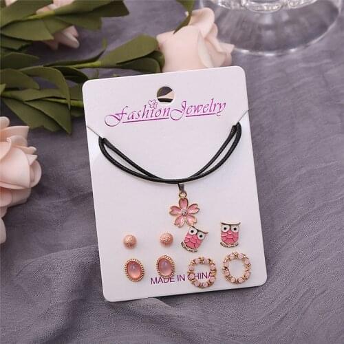 HTZZY Women Fashion Jewelry Set 1 Necklace and 4 Pairs Earrings Flowers Pendant Necklace New Fashion Crystal Stud Earrings
